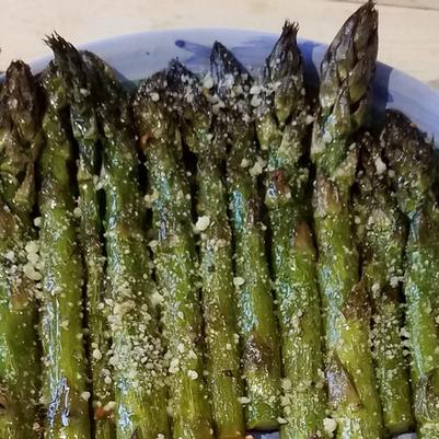Garlic Parmesan Roasted Asparagus