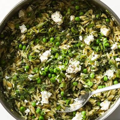 One-Pan Orzo With Spinach and Feta